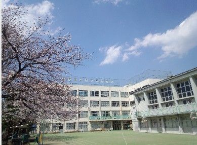大塚小学校の画像