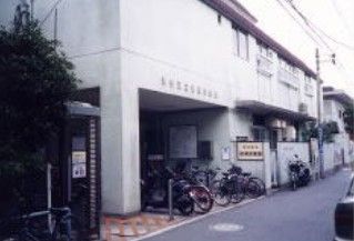 渋谷区立笹塚図書館の画像