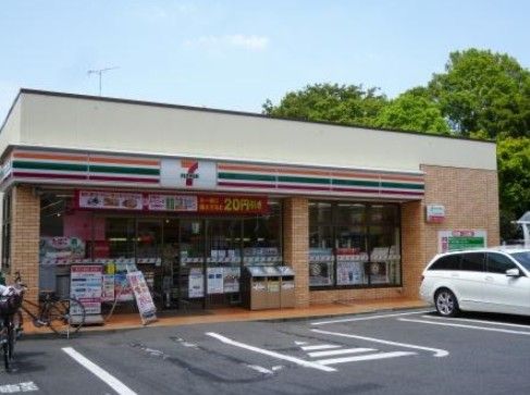 セブン−イレブン世田谷千歳郵便局前店の画像