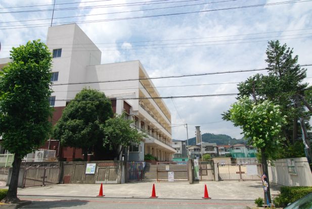 箕面市立 中小学校の画像