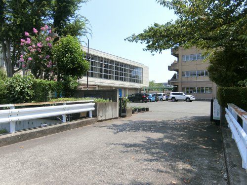 鶴ヶ島市立南中学校の画像