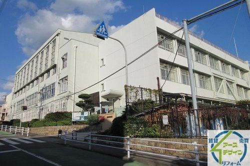 神戸市立霞ケ丘小学校の画像