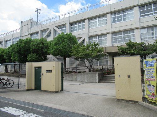 東大阪市立弥刀中学校の画像