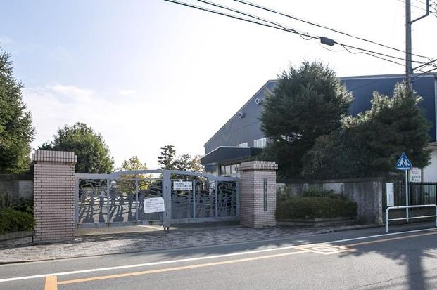 鶴ケ島市立第二小学校の画像