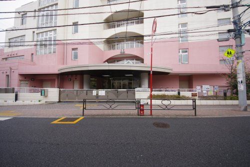 文京区立本郷小学校の画像