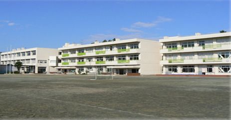 滑川町立宮前小学校の画像