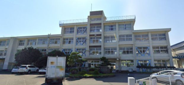 鳴門市瀬戸中学校の画像