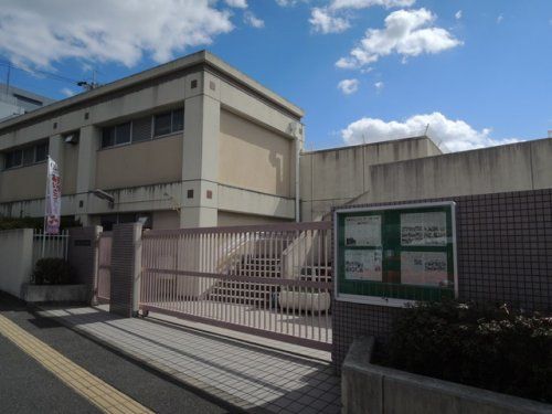 豊中市立克明小学校の画像