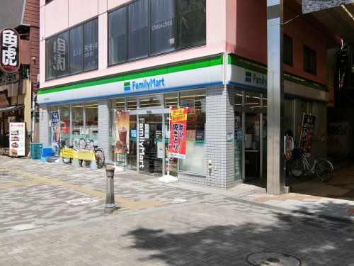 ファミリーマート 堺市役所前店の画像