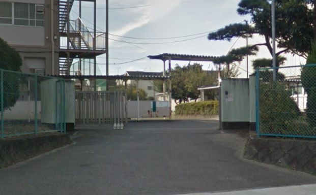 八王子市立横川中学校の画像