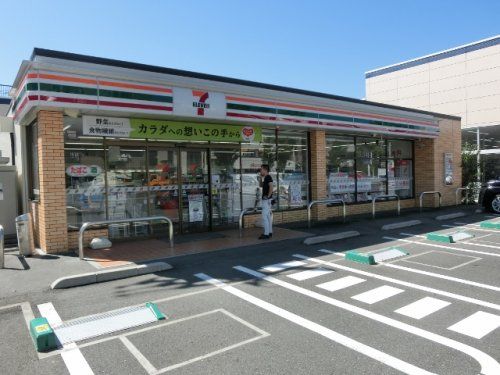 セブンイレブン八王子万町店の画像