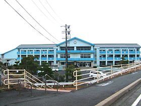 鳥取市立賀露小学校の画像