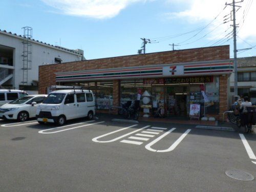 セブンイレブン 武蔵野中央店の画像