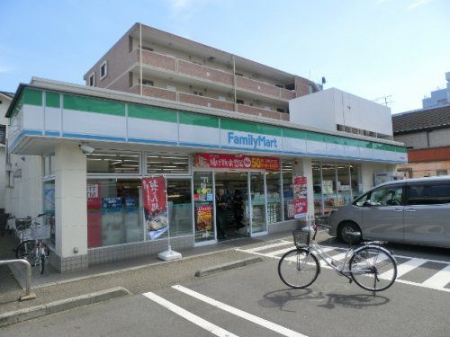 ファミリーマート北野駅前通り店の画像