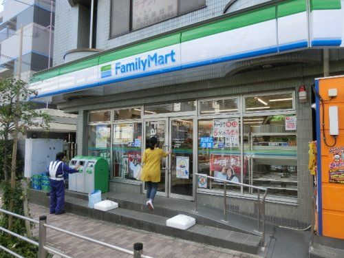 ファミリーマート 北野駅北口店の画像