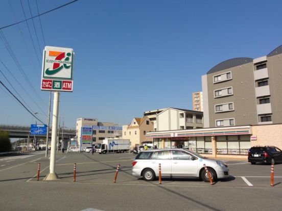 セブン−イレブン 神戸伊川谷駅前店の画像