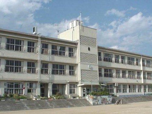 豊中市立上野小学校の画像