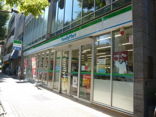 ファミリーマート 阿佐谷南三丁目店の画像