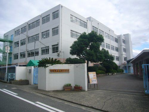 奥坂小学校の画像