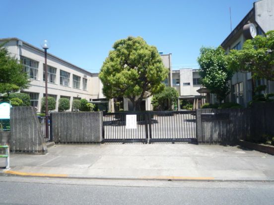 共成小学校の画像