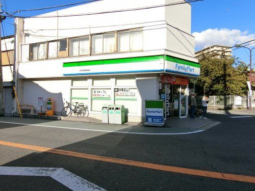 ファミリーマート　JR阪和線百舌鳥駅前店の画像