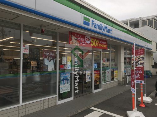 ファミリーマート石神井町2丁目店の画像