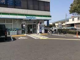 ファミリーマート鳥取駅南店の画像