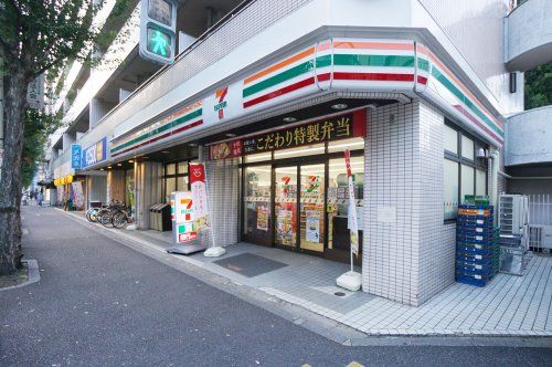 セブンイレブン 中野新井店の画像