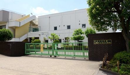 三鷹市立羽沢小学校の画像