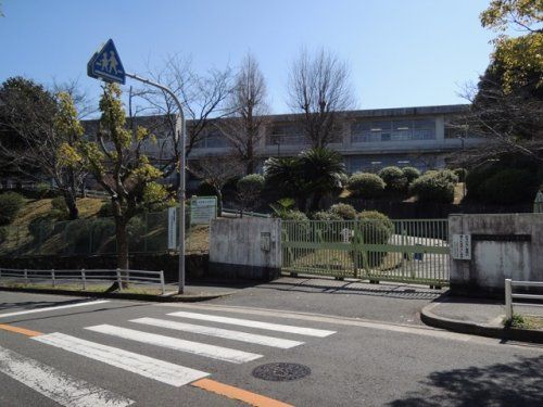 吹田市立津雲台小学校の画像