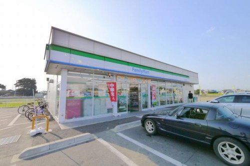 ファミリーマート 川越上寺山西店の画像