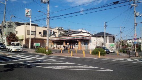 セブンイレブン 吹田朝日が丘店の画像