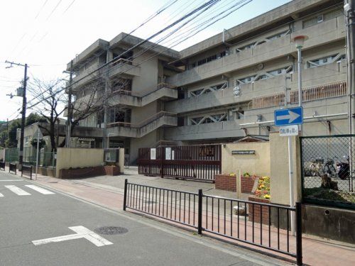 吹田市立吹田南小学校の画像