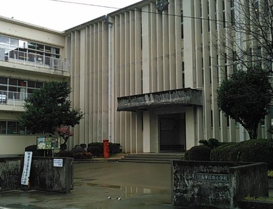 徳島市立国府小学校の画像