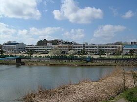 鳥取大学附属中学校の画像