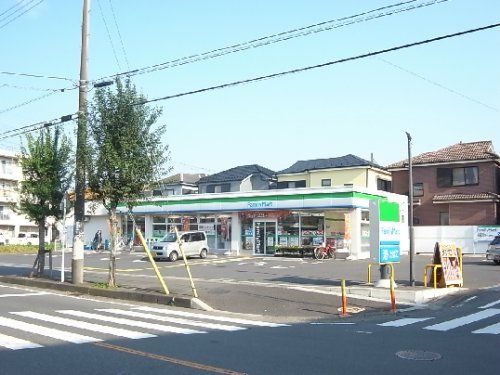 ファミリーマート 坂戸花影町店の画像