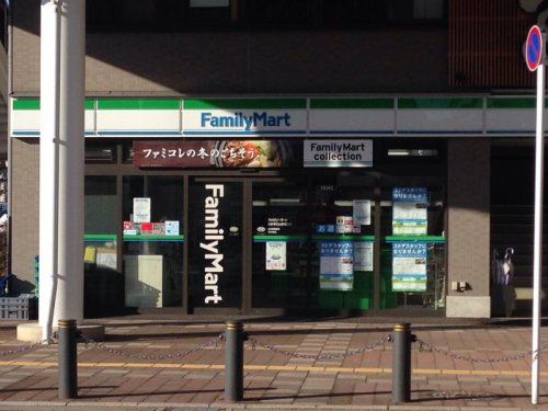 ファミリーマート 大野東松山駅東口店の画像