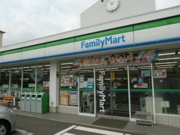 ファミリーマート 荏原一丁目店の画像