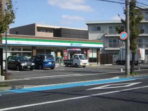 ファミリーマート塚口４の画像