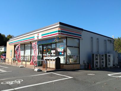 セブンイレブン 鶴ヶ島三ツ木店の画像