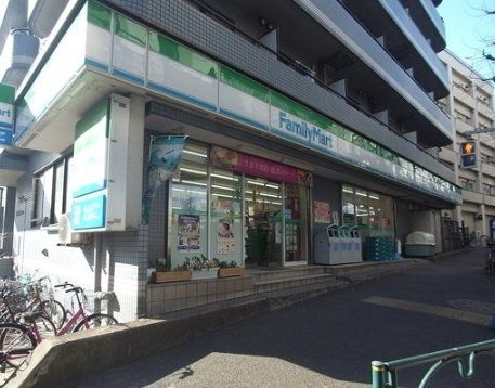 ファミリーマート金井窪山手通り店の画像