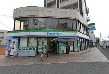 ファミリーマート 練馬氷川台店の画像
