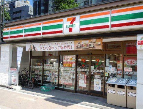 セブン-イレブン四谷３丁目店の画像