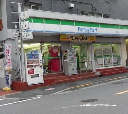 ファミリーマート市谷田町店の画像