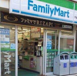 ファミリーマート千歳烏山駅前店の画像
