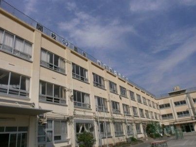 中野区立桃園第二小学校の画像