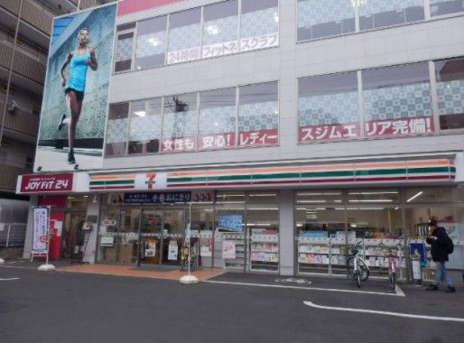 セブン-イレブン東武練馬駅北口店の画像