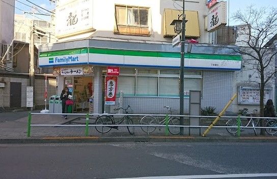 ファミリーマート下赤塚店の画像