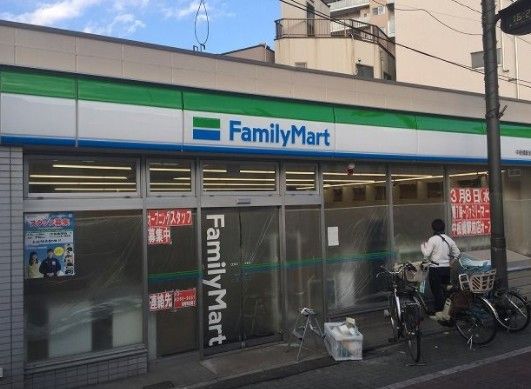 ファミリーマート中板橋駅前店の画像