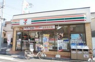 セブン-イレブン練馬小竹町交番前店の画像